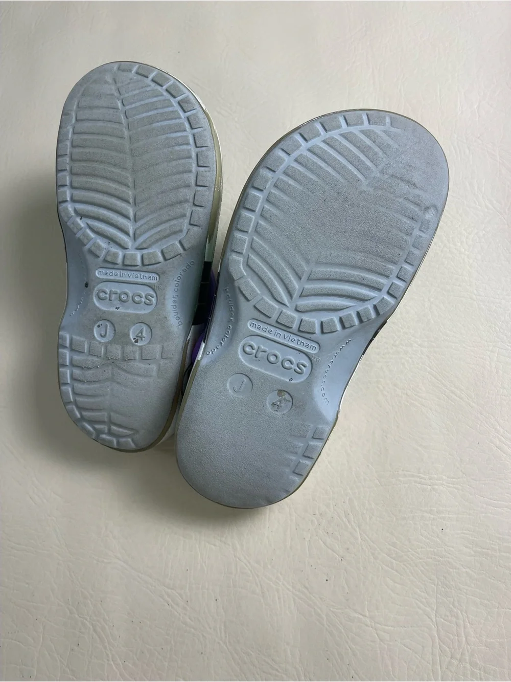 CROCS Kids' Green Clog with Purple Strap - Buzz Lightyear Theme J4 used